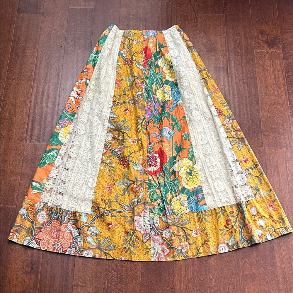 Amazing Vintage 60s 70s Hippie Floral Crochet Lace Panel Maxi Skirt, Size 10